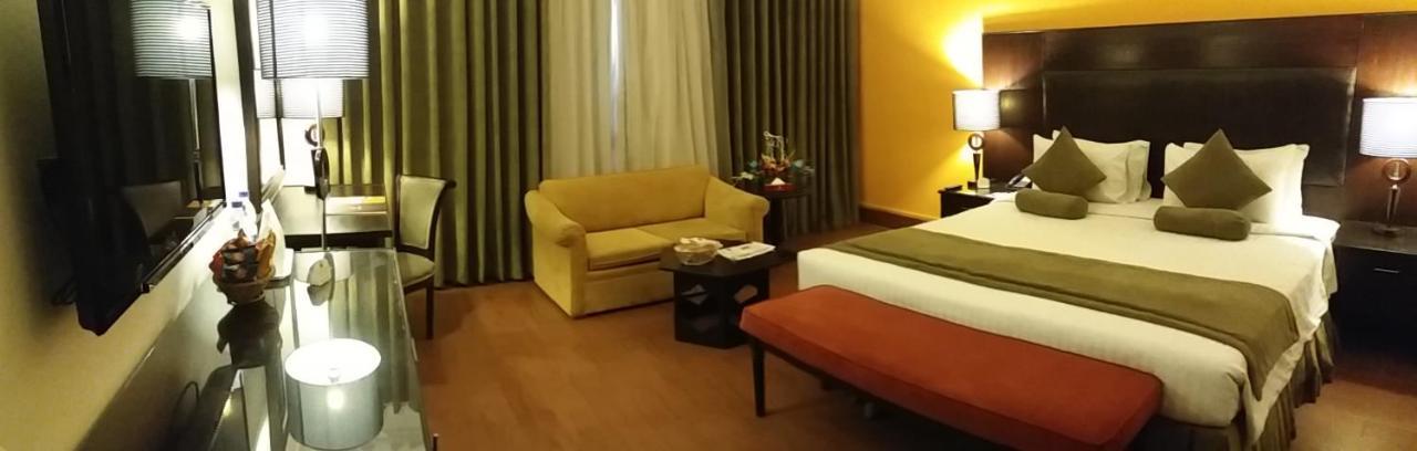Smart Hotel Lahaur Zewnętrze zdjęcie