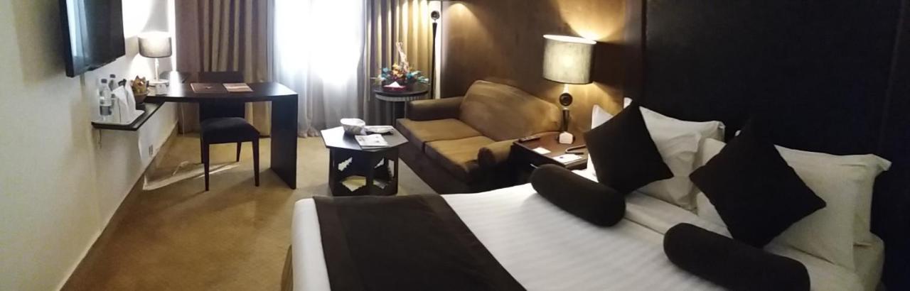 Smart Hotel Lahaur Zewnętrze zdjęcie