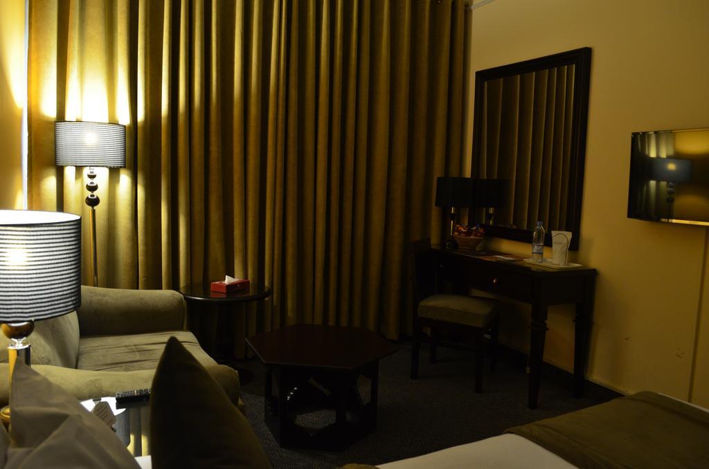Smart Hotel Lahaur Pokój zdjęcie