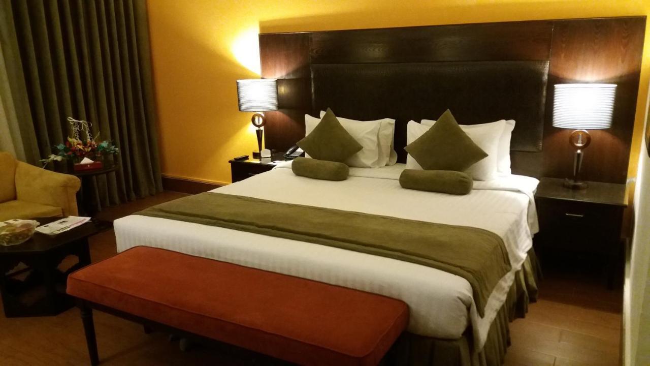 Smart Hotel Lahaur Zewnętrze zdjęcie