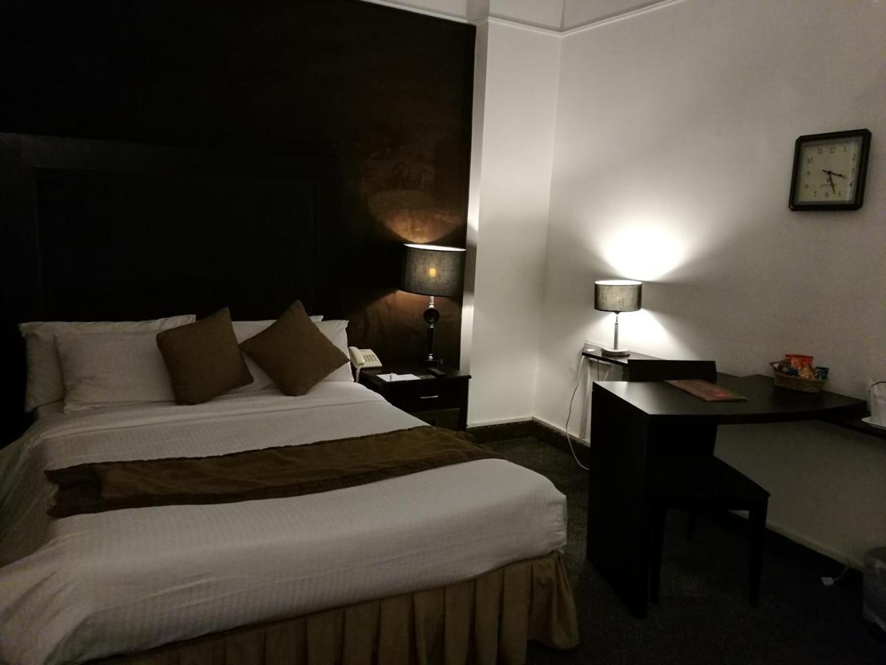 Smart Hotel Lahaur Zewnętrze zdjęcie