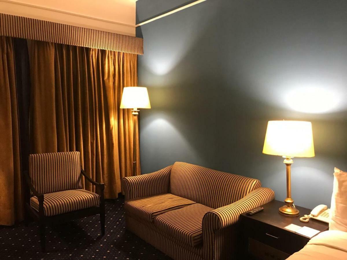 Smart Hotel Lahaur Zewnętrze zdjęcie