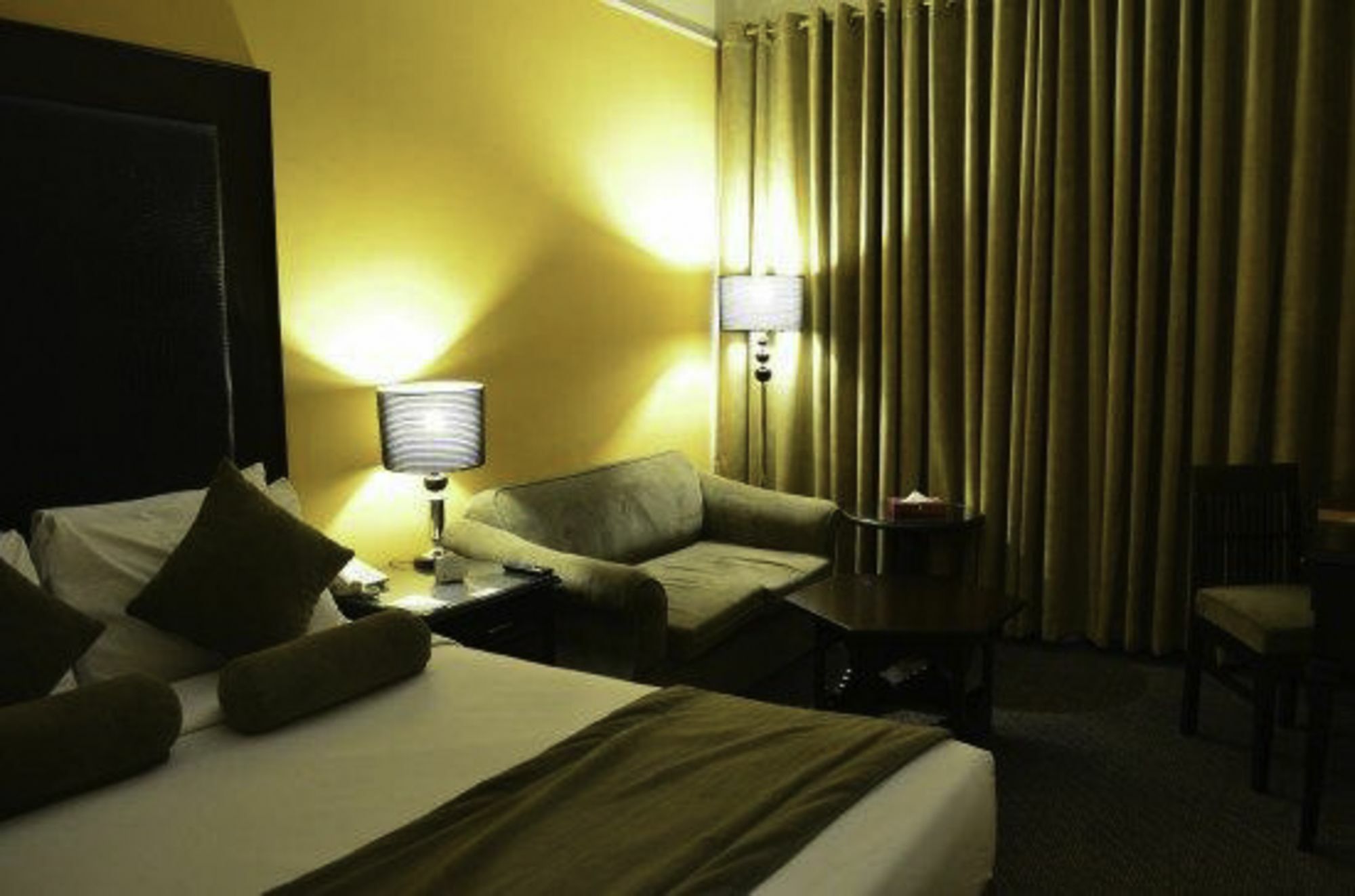 Smart Hotel Lahaur Zewnętrze zdjęcie